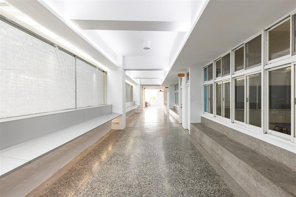 新竹竹光國中走廊化身校園美術館！共序工事打造「浮．撫－層間美術館」開放式創作場域 | La Vie | 設計美學、生活藝術、創意風格
